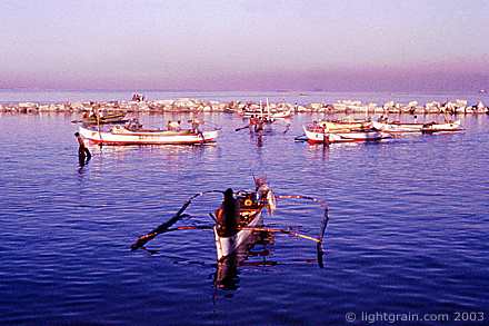 fishing canoes Manila Philippines